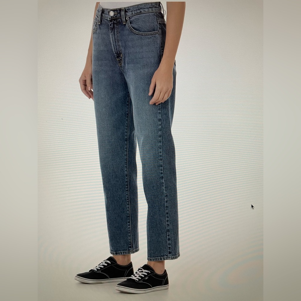 Modern American. Highland Boyfriend. Size 29.